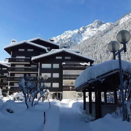 Au Pied Des Pistes Avec Superbe Vue Et Parking Prive - Fr-1-343-217 公寓